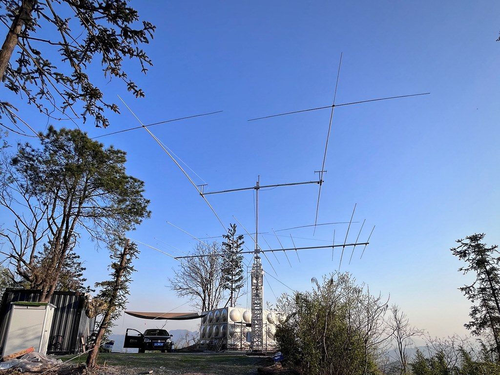 QM40MX — 2-element wideband Moxon antenna (40 m)