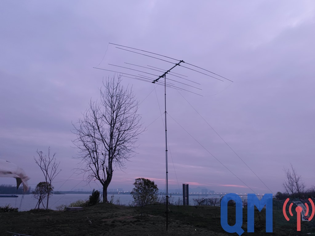 QM409L product photo